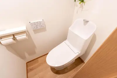 a bathroom with a white toilet in a room at \u78a7\u685c 126t in Tokyo