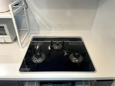 a stove top oven sitting on top of a counter at Met\u539f\u753a1\u4e01\u76ee in Tokyo