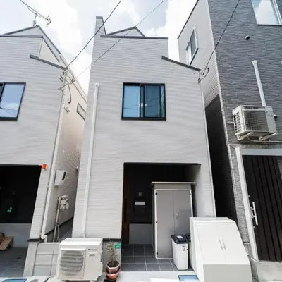 New decorative 6ppl 3-Story House 5-mins walk Sta