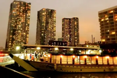 a boat in the water with tall buildings at 1Transfer at Shibuya 5min Walk from Shin-Koiwa Stn Direct Narita Easy Access Disney CVS 30s \u6e0b\u8c37\u4e57\u63db1\u56de\u99c5 \u5f92\u6b695\u5206 \u30b3\u30f3\u30d3\u30cb\u5f92\u6b6930\u79d2 \u6210\u7530\u7a7a\u6e2f\u307e\u3067\u76f4\u901a \u30c7\u30a3\u30ba\u30cb\u30fc\u30ea\u30be\u30fc\u30c8\u307e\u3067\u30a2\u30af\u30bb\u30b9\u629c\u7fa4 in Tokyo