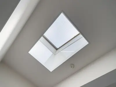 a skylight in a white ceiling with a window at Shibuya Sta 10min walk Kingbed VR Switch Wi-Fi in Tokyo