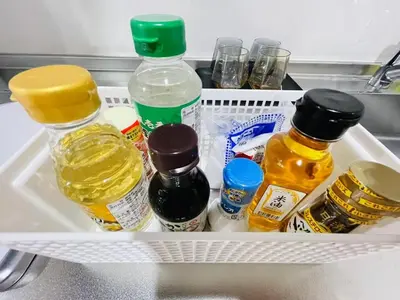 a refrigerator filled with lots of food and drinks at \u30e2\u30ea\u30a2\u30d1\u30fc\u30c8\u30e1\u30f3\u30c8 203 in Tokyo