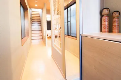 a hallway of a house at \u304a\u82b1\u8336\u5c4b\u8f66\u7ad9\u6b65\u884c4\u5206\u949f\u56db\u623f\u4e8c\u5385\u548c\u98ce\u9ad8\u6863\u88c5\u4fee\u6674\u7a7a\u5854\u4e0a\u91ce\u76f4\u8fbe\u56fd\u9645\u673a\u573a 90\u5e73\u65b9 in Tokyo