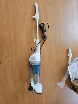 a white blender hanging on a wall at \u30db\u30c6\u30eb\u30ec\u30b9\u30dd\u30ef\u30fc\u30eb301 in Tokyo