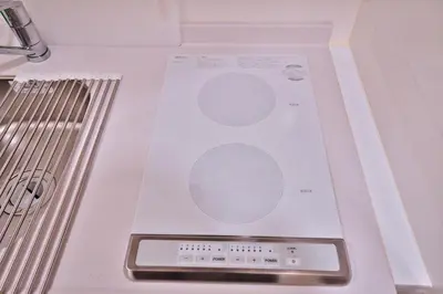 a white box with a device on top of a machine at Mjk 201 8min Inaricho 11min Ueno Max 3 in Tokyo