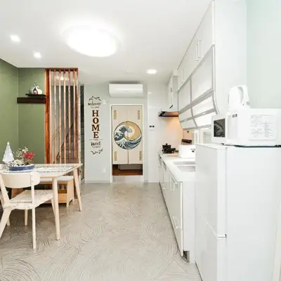 Spacious 3-Story House with 2 Baths
