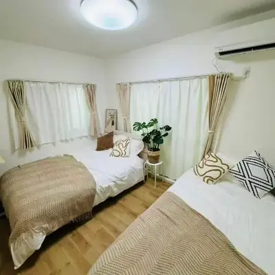 5-minute walk from Otsuka Station on the Yamanote Line