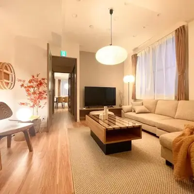 A home that captures the colors and spirit of Japan