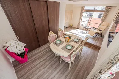 a dining room with a table and chairs at KTV Party House 3min to Itabashi Station Traditional Street Stay in Tokyo