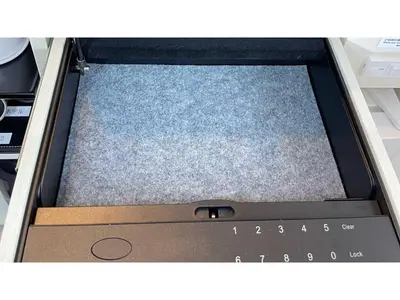 a box with a laptop on top of it at ASTA HOTEL - Vacation STAY 87220v in Tokyo