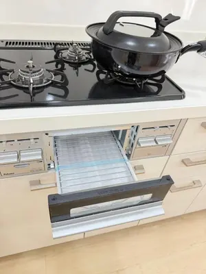 a pot on a stove top in a kitchen at PUZZLE hotel 401 in Tokyo