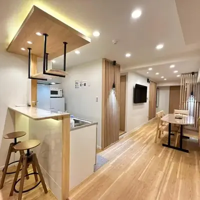 H-Tokyo Simple and Warm Rooms