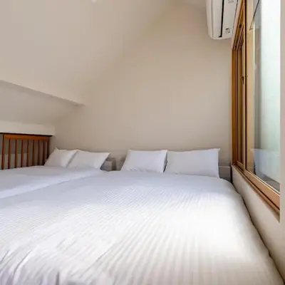 Great location 8 minutes on foot from Higashi-Shinjuku Station and 1 stop from Shinjuku Station! Accommodates up to 11 people Wi-Fi available Shibuya