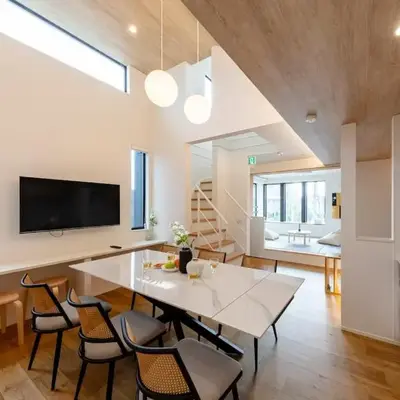 HoursHouse HD JAPAN
