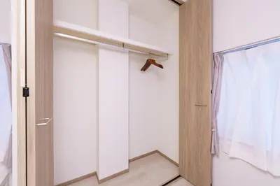 a sliding shower door in a room with a window at Tany House 1F sky tree 20 minutes, maximum 8 people, 3 bedrooms, new interior in Tokyo