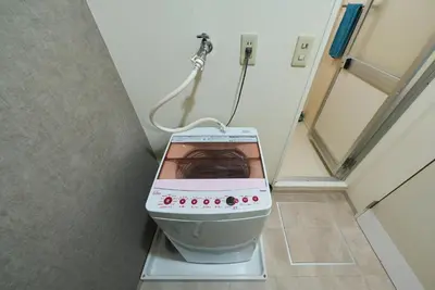 a kitchen mixer sitting in the corner of a room at 23Maison-J\u5927\u4e45\u4fdd\u99c5\u8fd1 in Tokyo