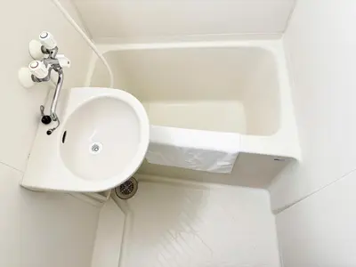a bathroom with a sink and a bath tub at Waseda University area 3F6 with elevator in Tokyo