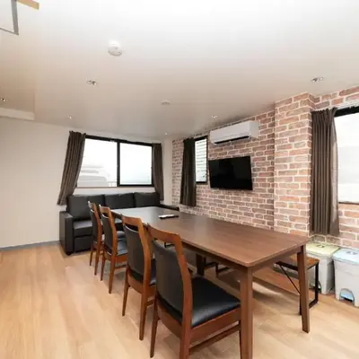NY House 2新宿三階建て3室2シャワー2トイレ