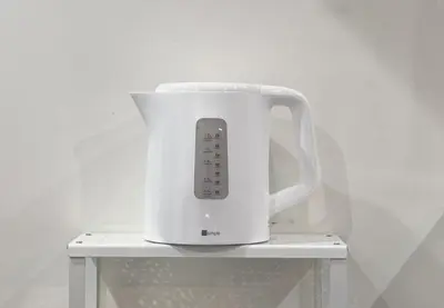 a white blender sitting on a white shelf at Marble TOKYO Base Tabata 201 in Tokyo