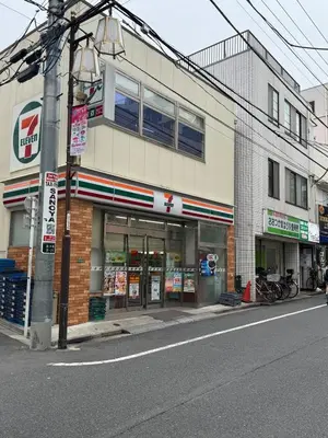 a store on the side of a street at 5 minutes on foot from Otsuka Station on the Yamanote Line, with excellent access to major areas such as Ikebukuro, Shinjuku, and Ueno! in Tokyo