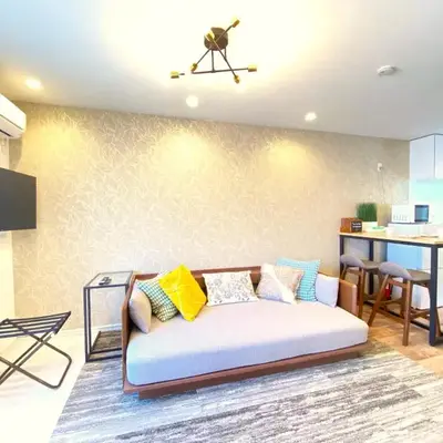 Hale Akasaka - The House