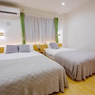M301 5 minutes walk from Minowa Station on the Hibiya Line! Direct access to Ueno