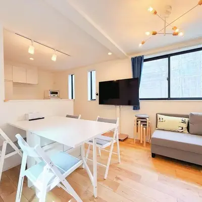 5 min to JR Tabata Station Entire 3BR House 82sqm Sleeps 5 Hot Tub Newly Built