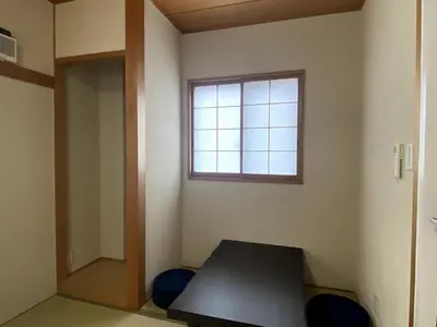 a room with a table and a window at kSF\u6c60\u888b\u672c\u753a2\u4e01\u76ee in Tokyo