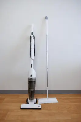 a mixer sitting on top of a wooden floor at WhiteCourt206 in Tokyo