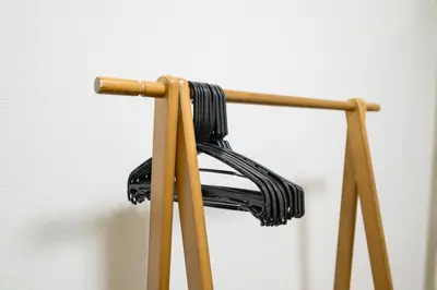a wooden frame with a cricket bat on it at \u30d1\u30ec\u30f4\u30e9\u30f3\u30b7\u30e5 in Tokyo