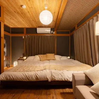 Y's Hotel