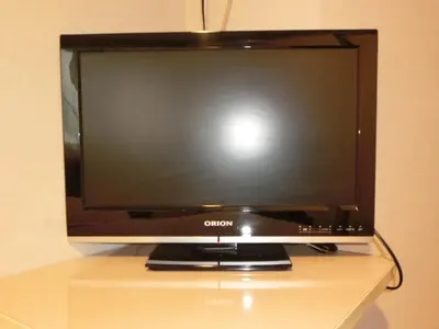 a flat screen tv sitting on top of a table at Hotel Suntargas Otsuka in Tokyo