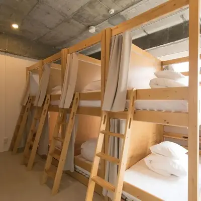 hostel DEN