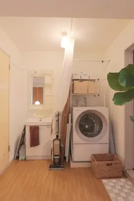 a laundry room with a washing machine and a sink at V.Close to Shinjuku Kabukicho/Korean Town/FrWIFI A in Tokyo