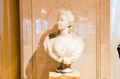 a statue of a woman in a glass case at Rihga Royal Hotel Tokyo in Tokyo