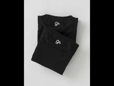 a black shirt with two silver numbers on it at 9h nine hours Hamamatsucho in Tokyo