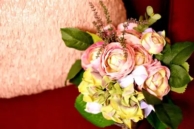 a person holding a bouquet of flowers at Prime Stage Otsuka 204 - Vacation STAY 8875 in Tokyo