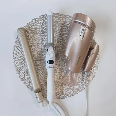a plate with a hair dryer and a hairdryer at LacQuer House ASAKUSA 2 in Tokyo