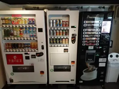 two vending machines with soda and drinks on them at Hotel Suntargas Otsuka - Vacation STAY 08513v in Tokyo