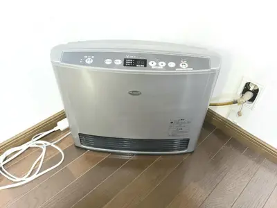 a washing machine sitting on the floor next to a wall at Within walking distance of Disneyland! - Vacation STAY 11473 in Urayasu