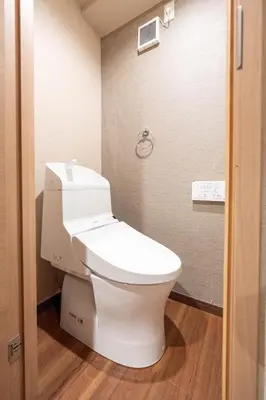 a bathroom with a white toilet in a room at Ostay Ikebukuro Dairaku Hotel Apartment in Tokyo