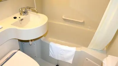 Gallery image of Toyoko Inn Tokyo Tameike-sanno-eki Kantei Minami in Tokyo
