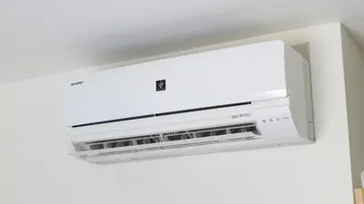 a microwave oven hanging from a ceiling at Toyoko Inn Tokyo Nihombashi Mitsukoshi Mae A4 in Tokyo