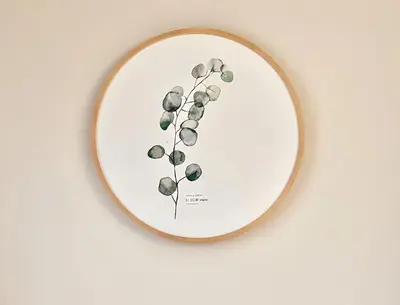 a mirror hanging on a wall with a plant at \u4e1c\u4eac\u4e2d\u5fc3\u4e0a\u91ce\u516c\u56ed\u65f6\u5c1a\u8bbe\u8ba1\u5e08\u623f\u95f4Ycoc \u4e0a\u91ce\u516c\u56ed3\u5206\u949f \u8f66\u7ad91\u5206\u949f \u8d85\u7ea7\u7e41\u534e \u514d\u8d39wifi \u6234\u68ee\u5439\u98ce in Tokyo