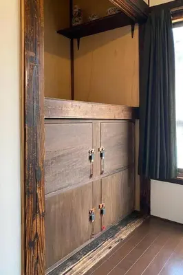 a room with two pairs of keys on the wall at Konoha house【Japanese-style guest house near Asakusa & Skytree】 in Tokyo