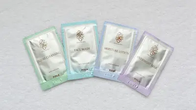 a trio of three plastic boxes with a medal on them at JR-East Hotel Mets Komagome in Tokyo