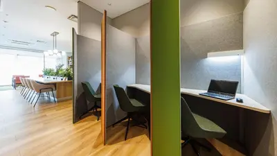 a room with a desk with a laptop on it at JR-East Hotel Mets Omori in Tokyo