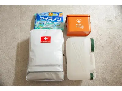 a plastic first aid kit and a box of firstnance at Forest Villa Togoshi - Vacation STAY 44284v in Tokyo